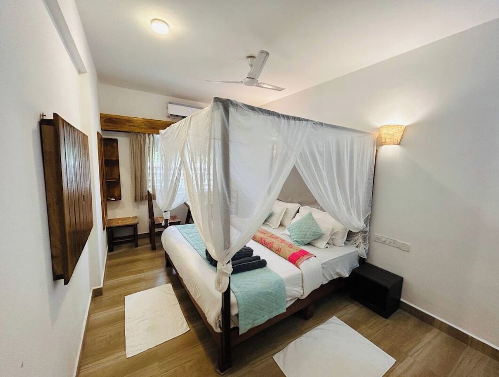 Deluxe Room - Photo 14