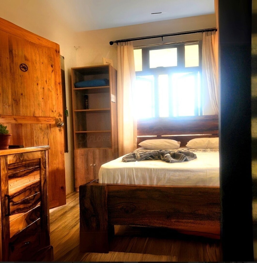 Quadruple Room, Balcony, Mountain View