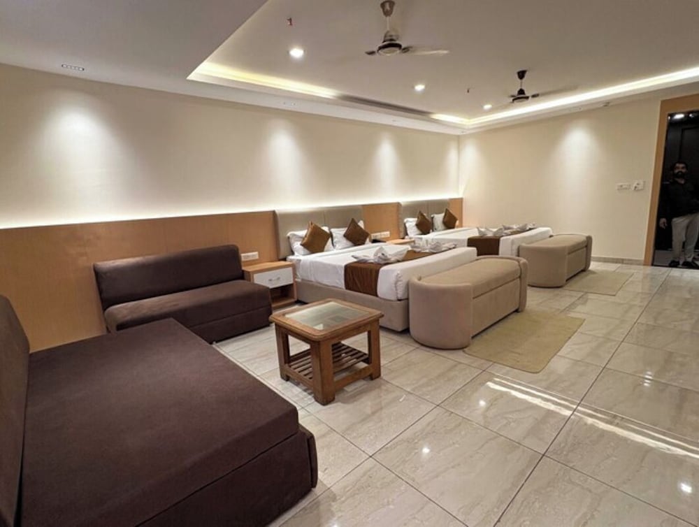 Family Room photo 1