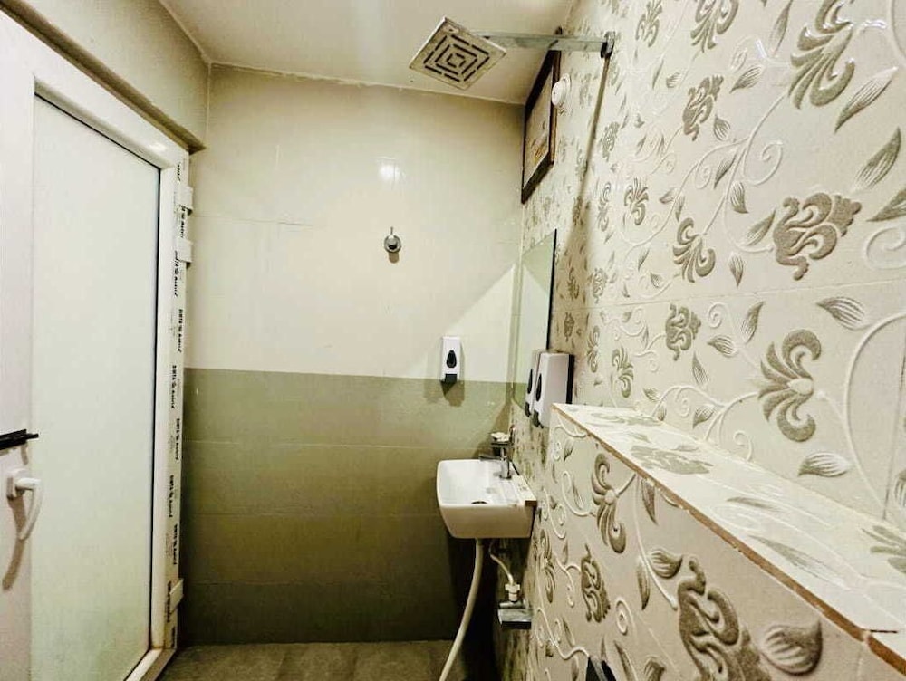 Standard Room - Photo 6