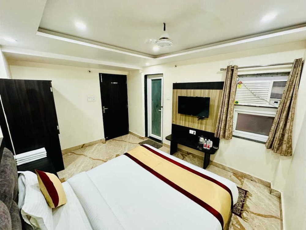 Deluxe Room - Photo 6