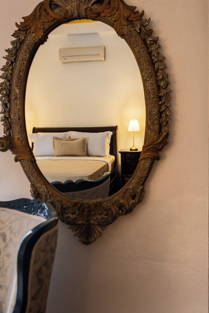 Classic Double Room, Garden View