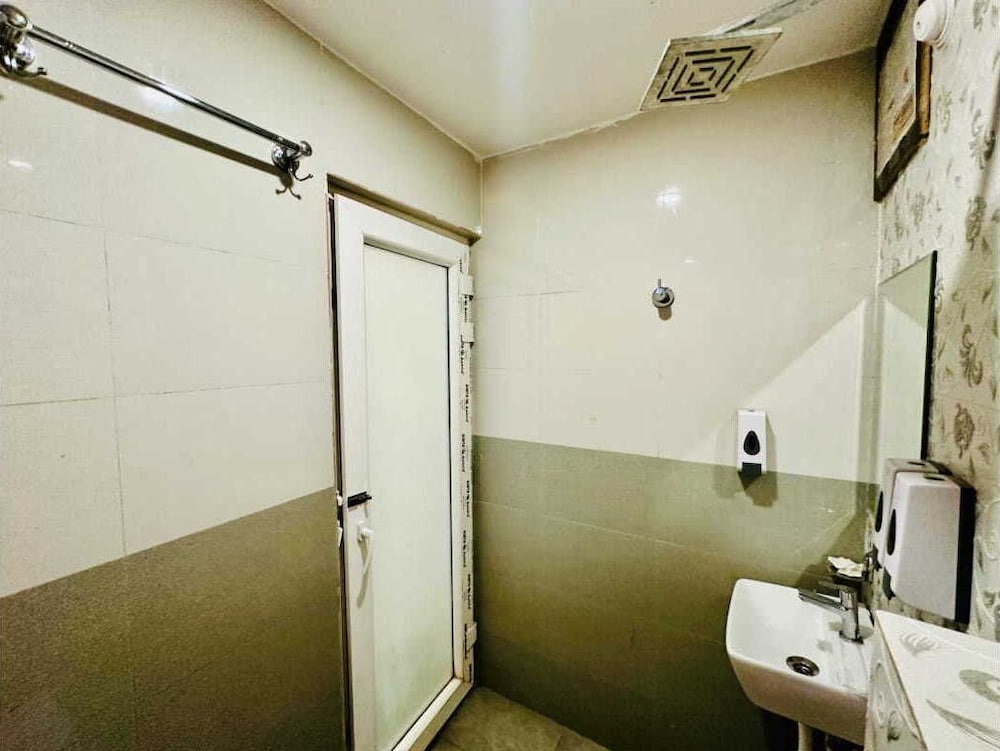 Standard Room - Photo 2