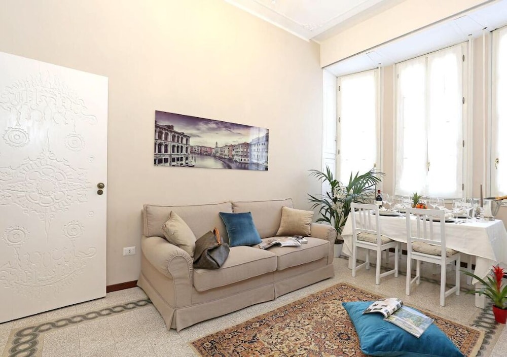 Deluxe Condo, 1 Bedroom, City View, Executive Level photo 3