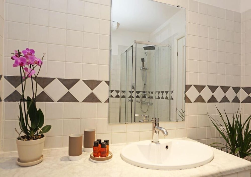 Deluxe Condo, 1 Bedroom, City View, Executive Level photo 2