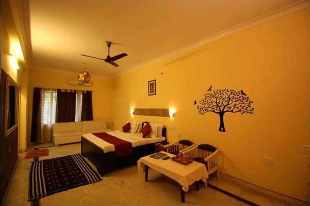 Standard Room photo 2