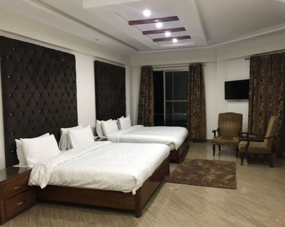 Deluxe Quadruple Room