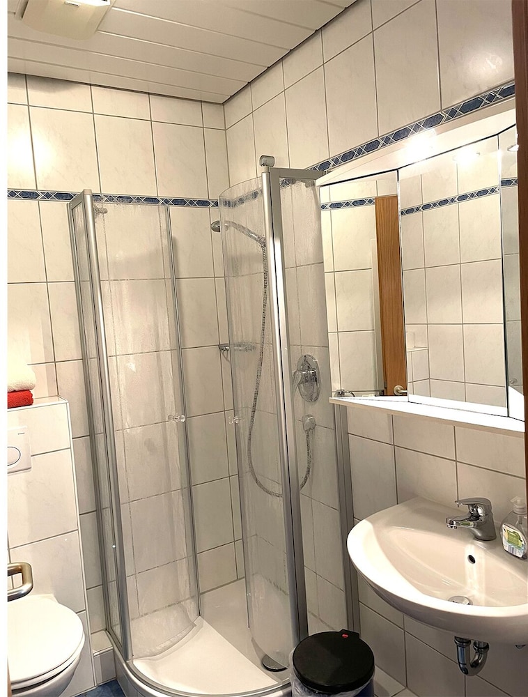 Studio, Private Bathroom photo 2