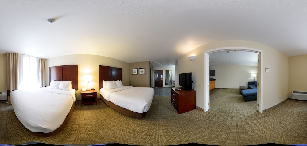 Suite, Multiple Beds, Non Smoking - Photo 2