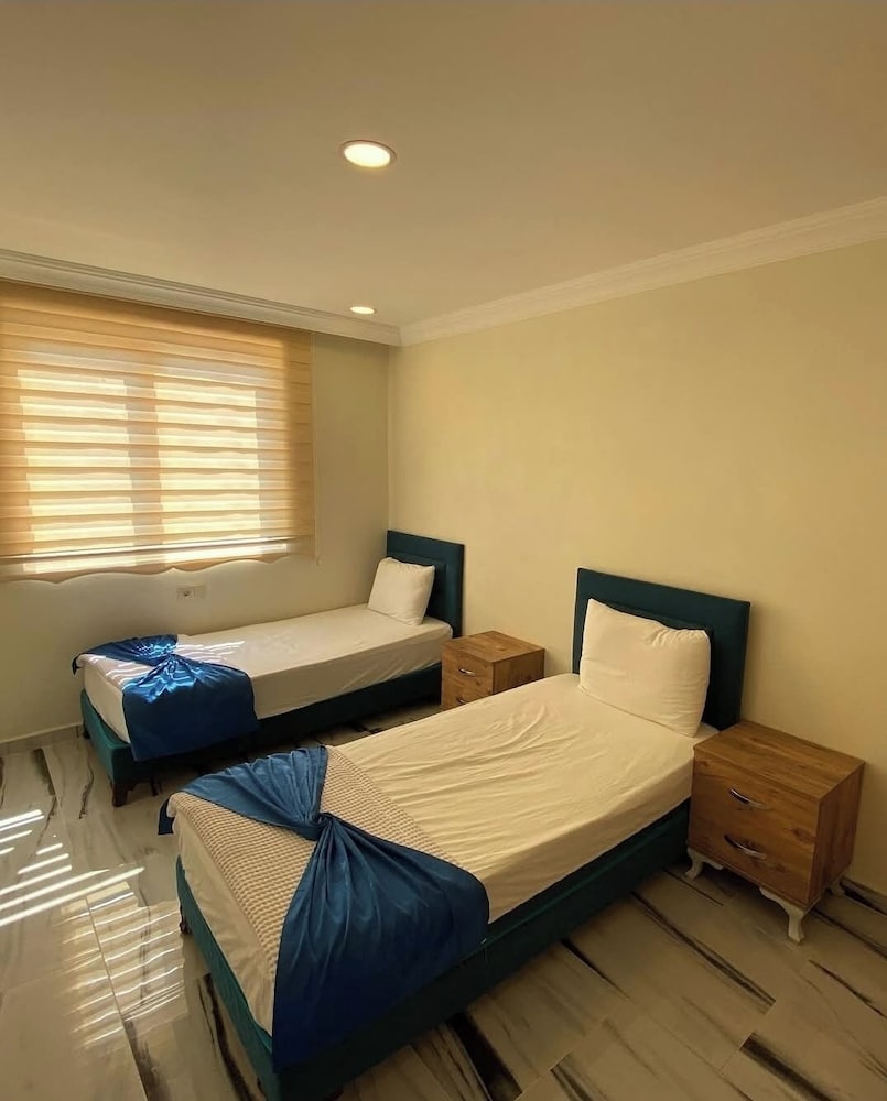 Classic Twin Room, City View photo 3