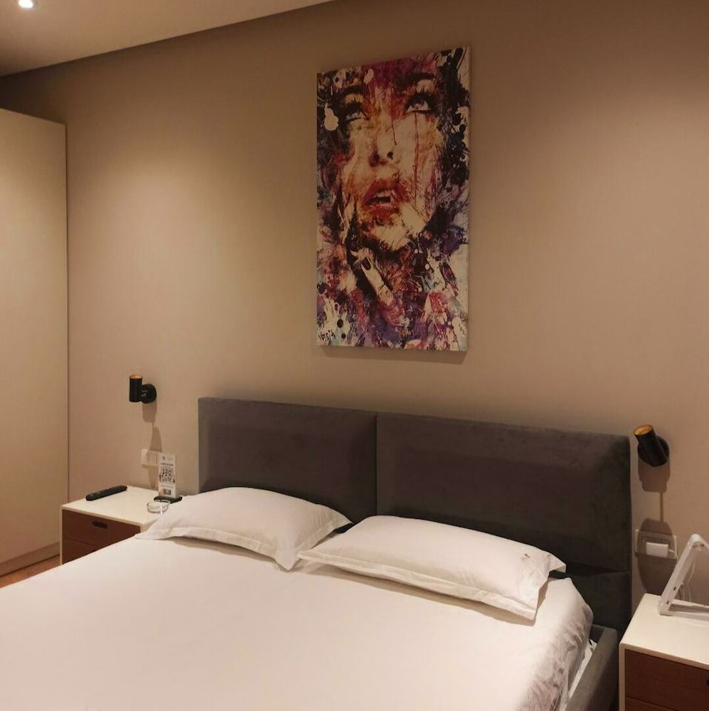 Comfort Double Room, Smoking, Private Bathroom photo 3
