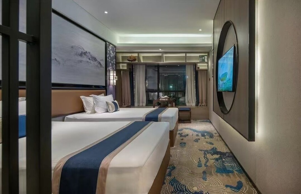 Comfort Double Room, City View