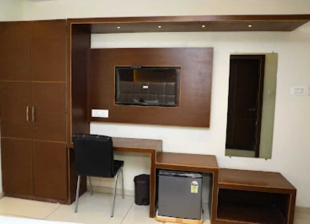 Standard Double Room - Photo 4