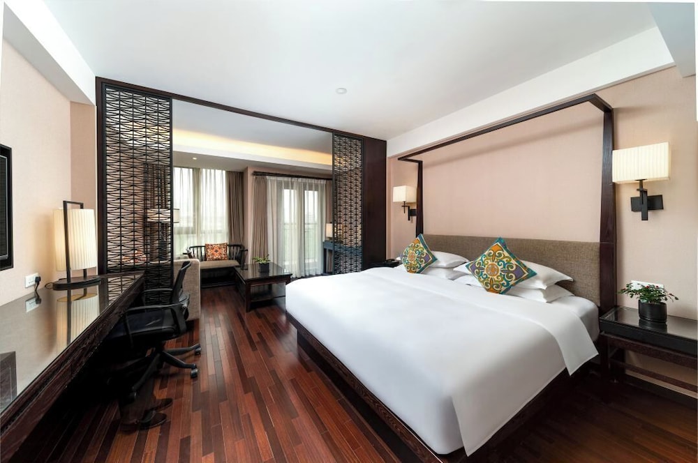 Four Season King Room