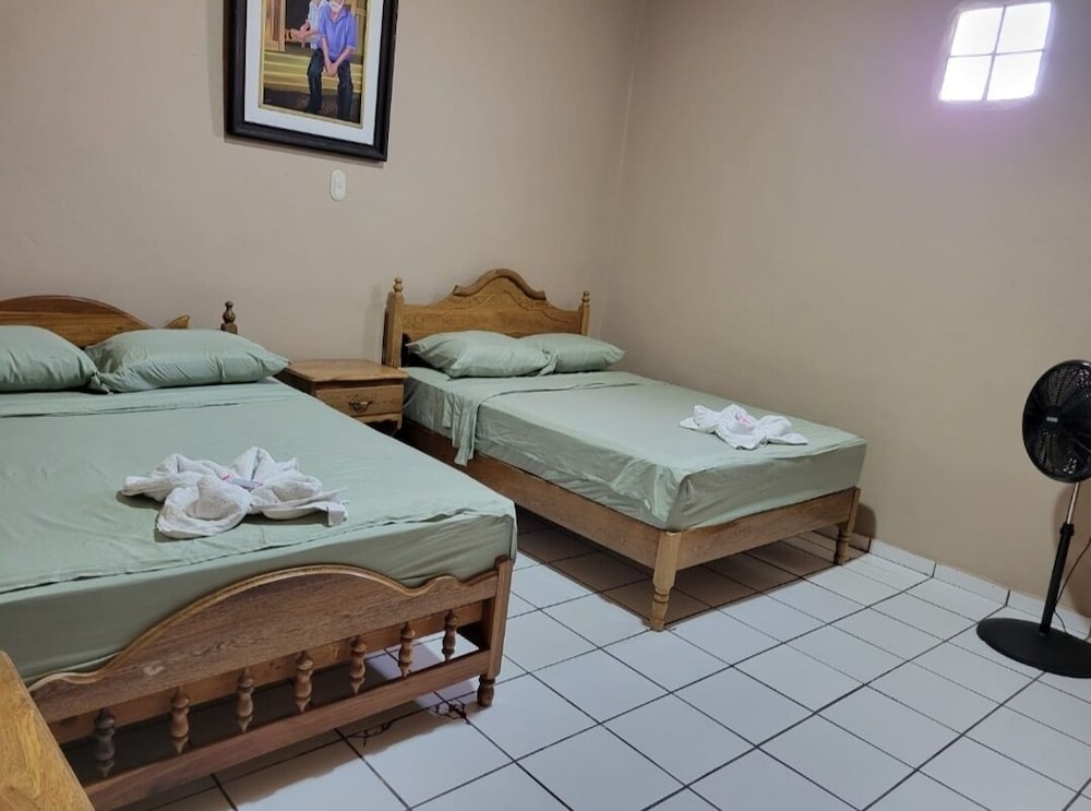 Basic Double Room photo 2