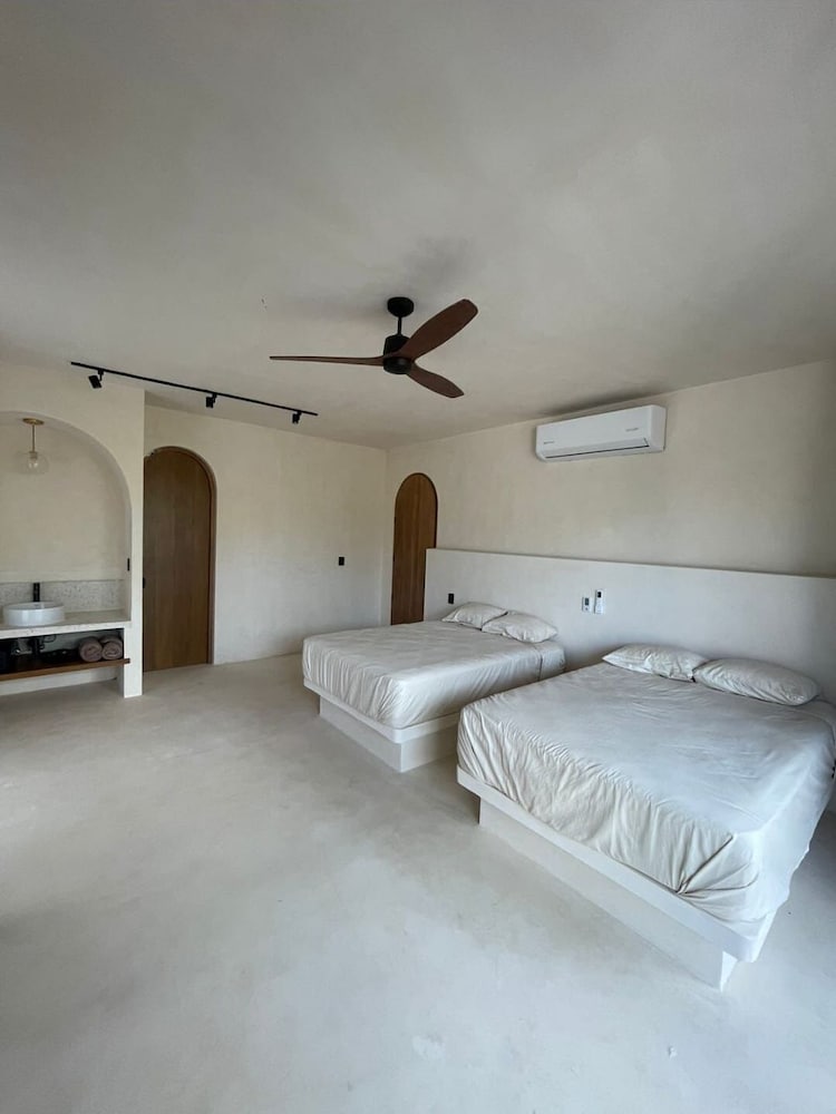 Junior Double or Twin Room, Garden View photo 1