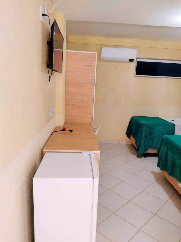 Standard Triple Room, Multiple Beds photo 3