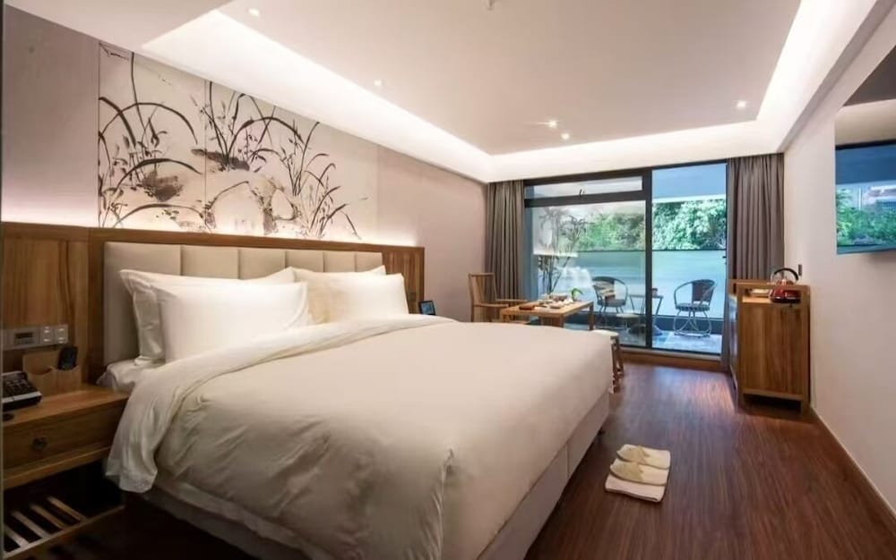 Classic Room, City View
