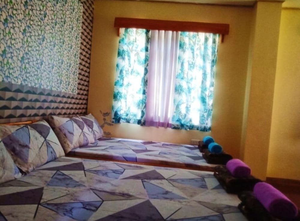 Shared Dormitory, 1 Bedroom, Private Bathroom, Mountain View photo 1