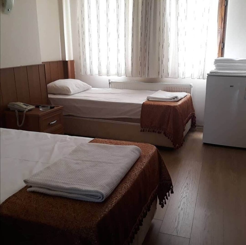 Standard Twin Room photo 3