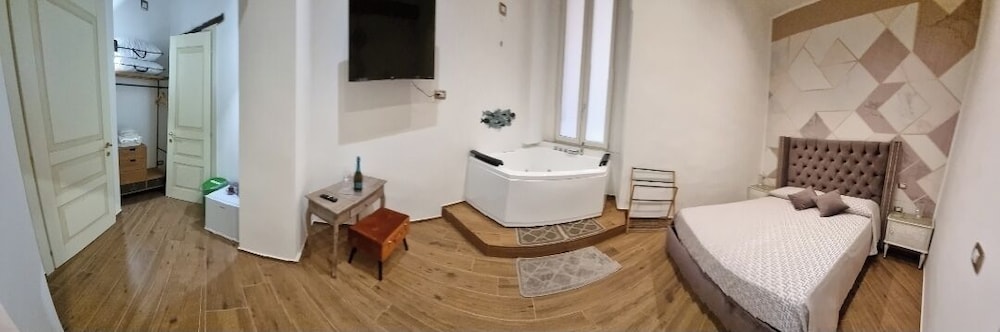 Deluxe Room, Accessible, Non Smoking