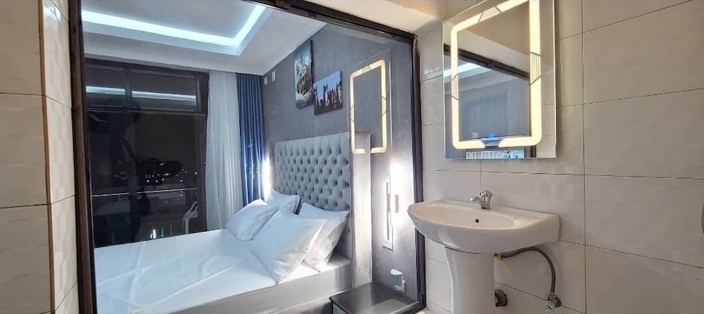 Economy Room photo 3