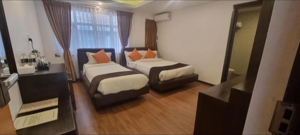 Deluxe Triple Room - Photo 2