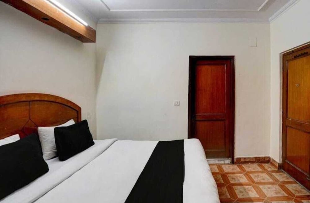 Classic Double Room, City View