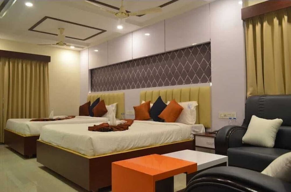 Deluxe Suite