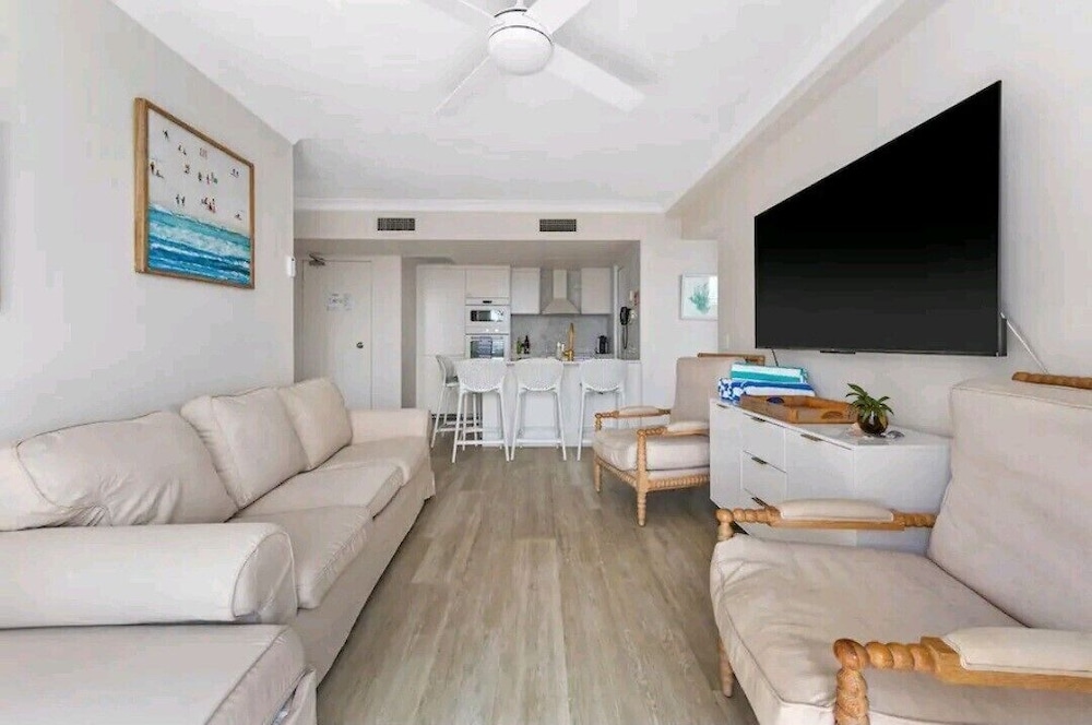 One Bedroom Superior Apartment - Photo 22