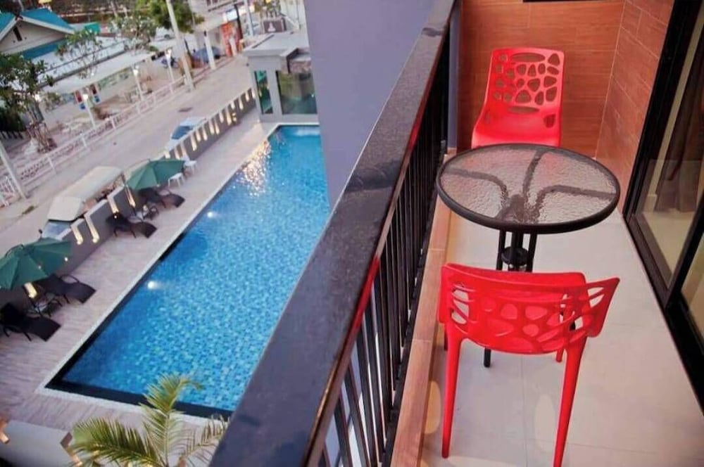 Superior Twin Room, City View photo 3
