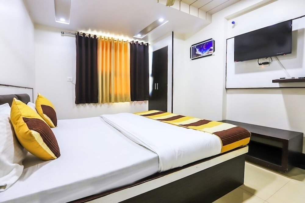 Standard Double or Twin Room photo 1