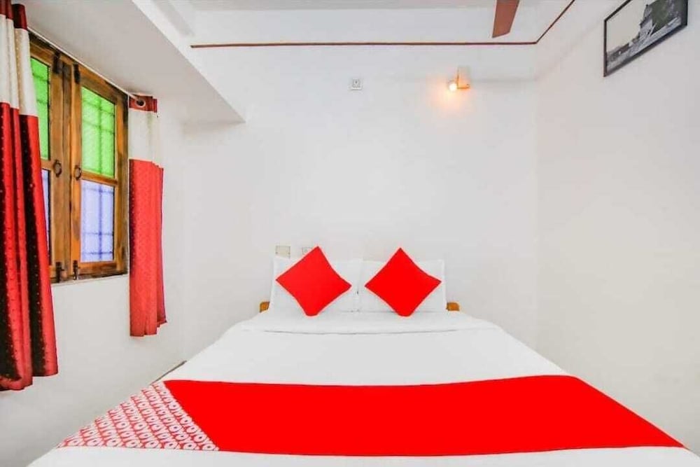 Standard Room, 1 Queen Bed photo 1