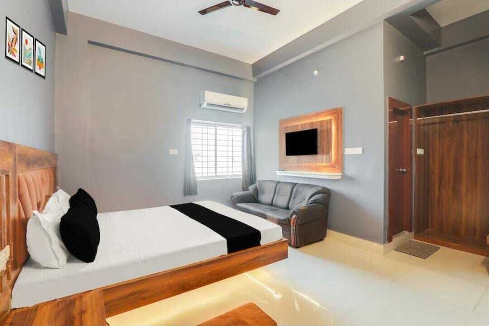 Deluxe Double Room, City View