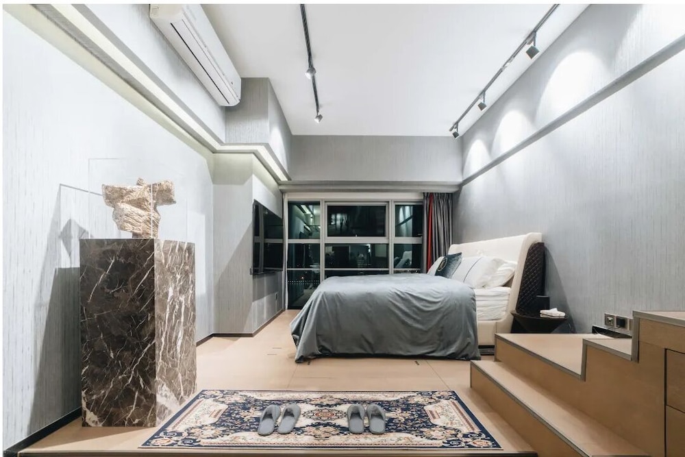 Business Condo