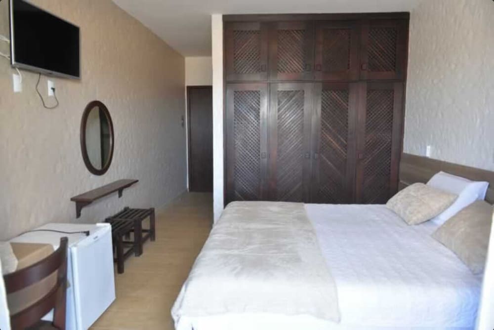 Luxury Double or Twin Room, Pool View - Photo 3