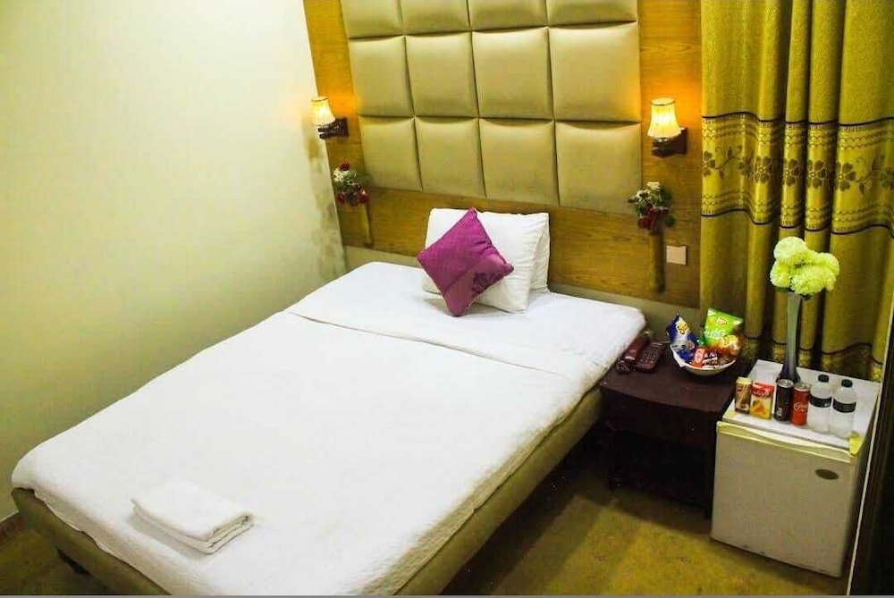 Deluxe Double Room, City View