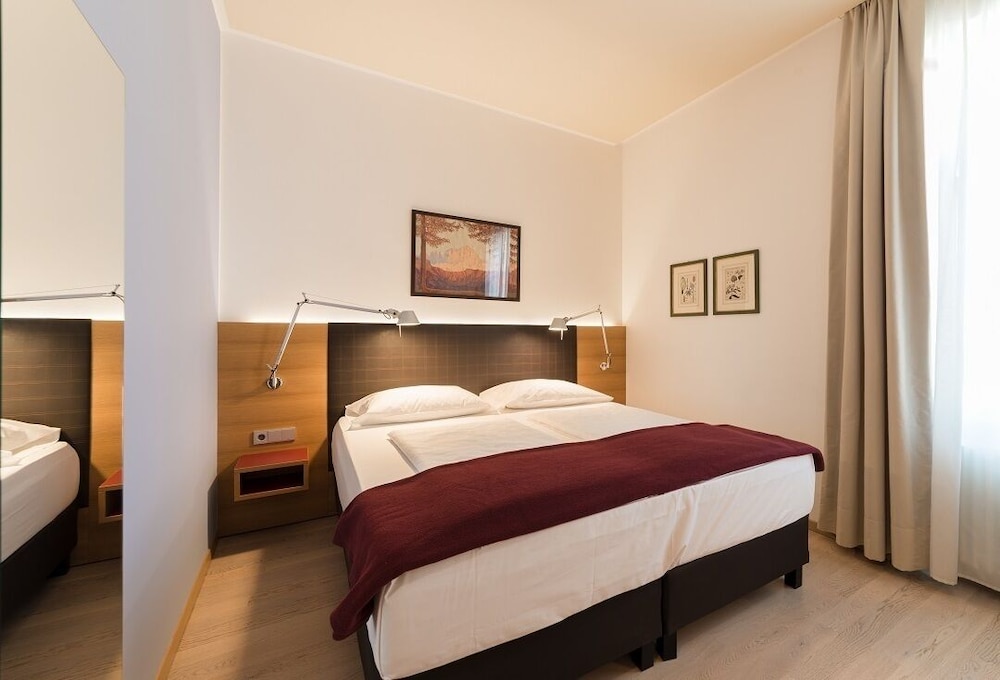 Comfort Double Room Single Use - Photo 2