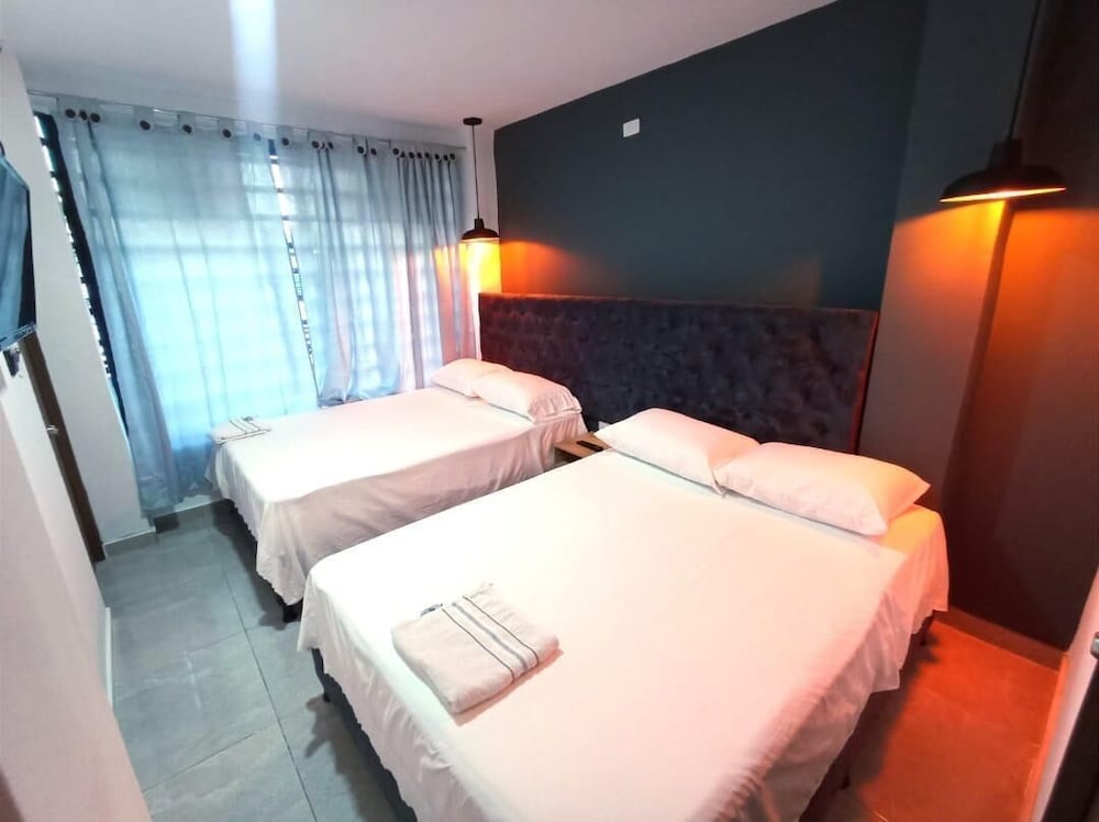 Basic Triple Room, City View