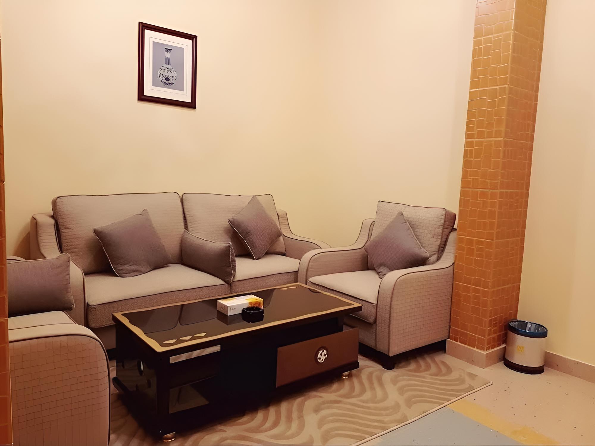 Deluxe Suite photo 1
