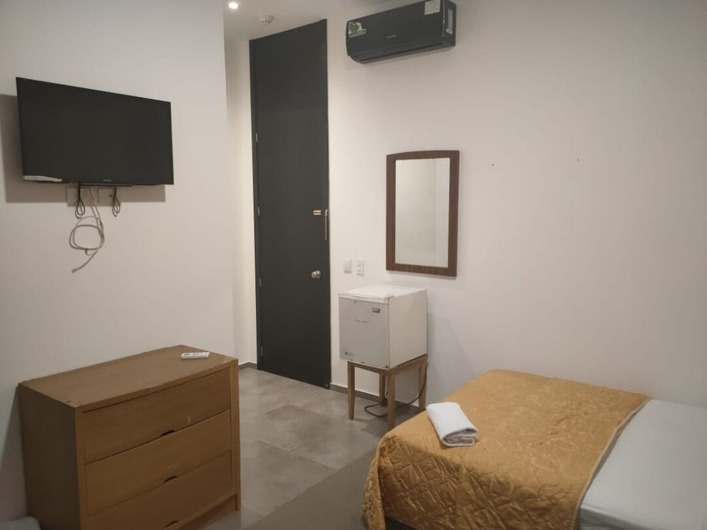 Basic Double Room photo 2