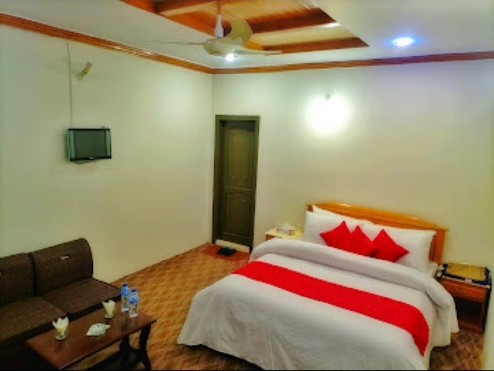 Deluxe Double or Twin Room photo 2