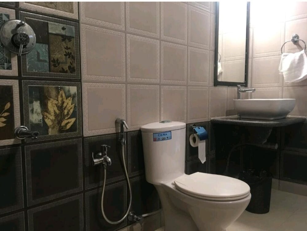 Comfort Room photo 2