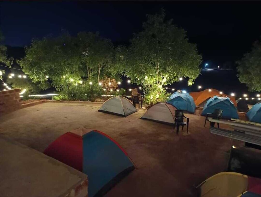 Deluxe Tent