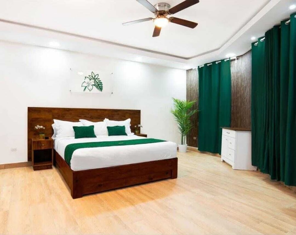 Junior Studio Suite