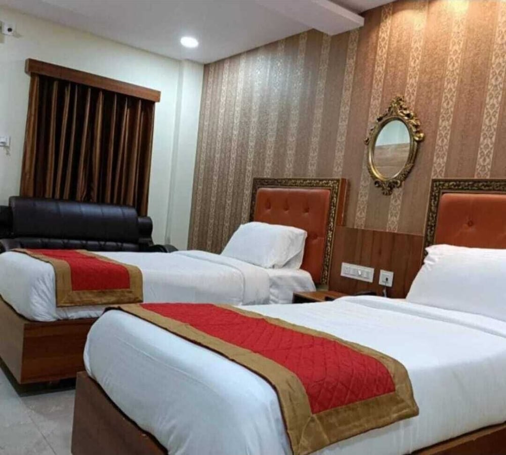 Luxury Suite