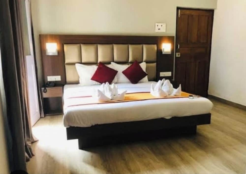 Deluxe Room, Balcony, Garden View