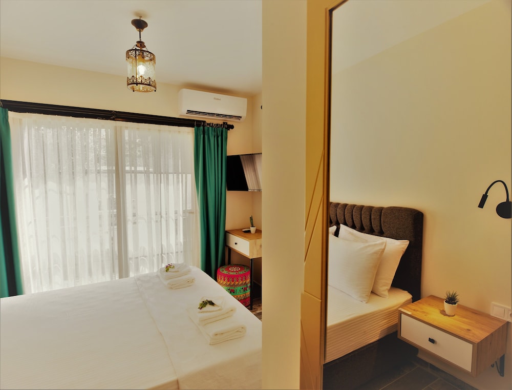 Standard Double Room photo 2