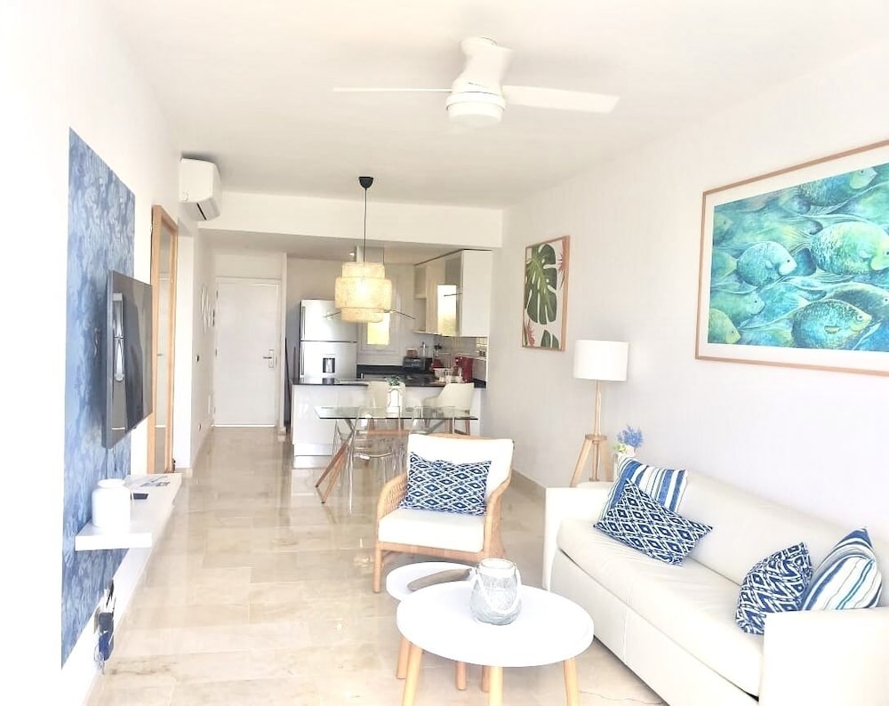 Condo, 2 Bedrooms, Accessible, Smoking