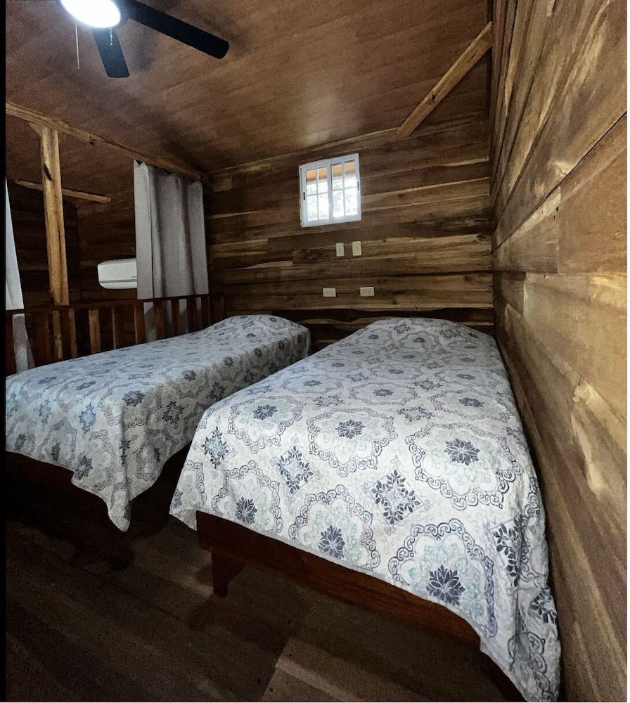 Cabin photo 2
